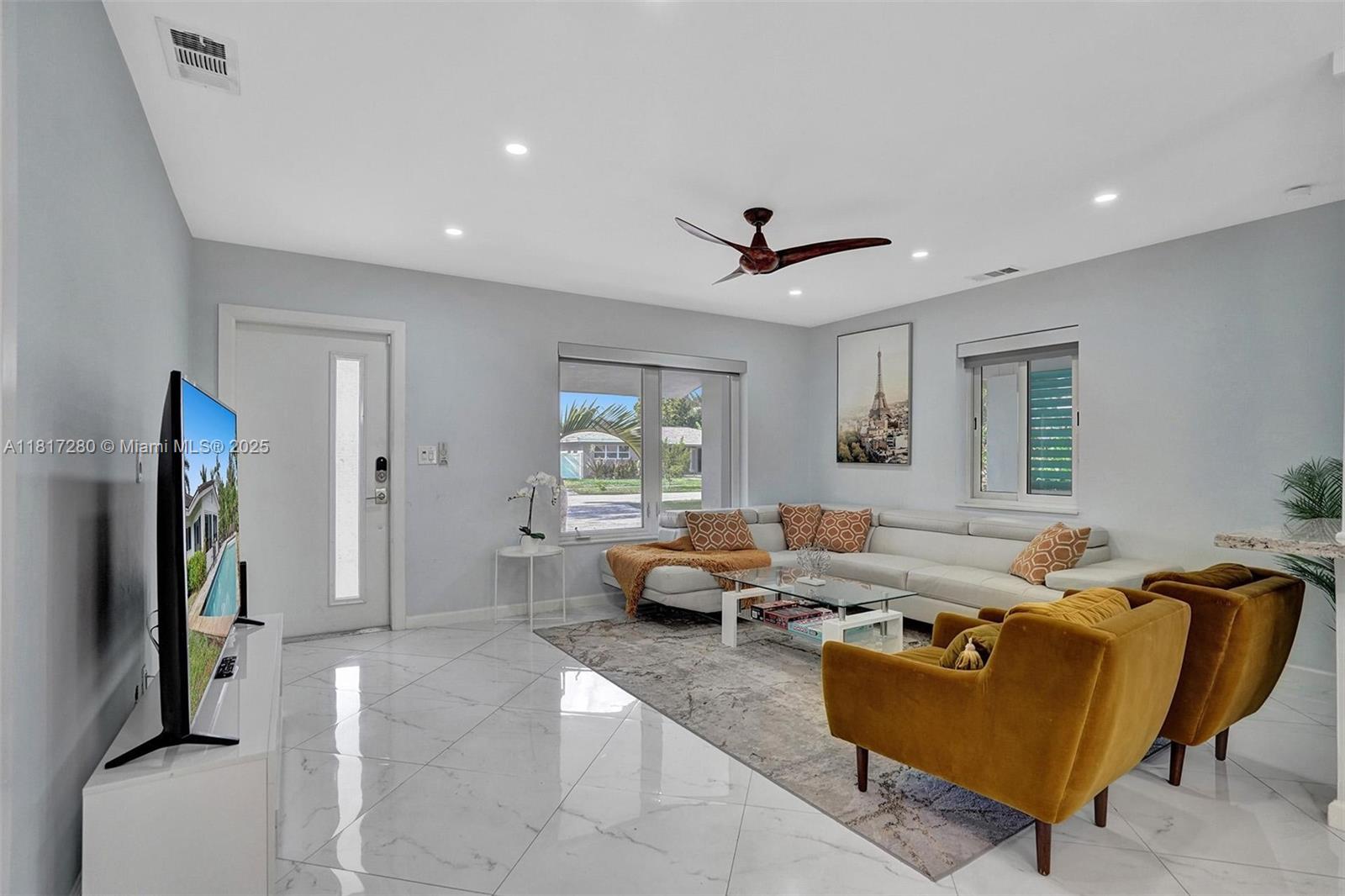 MARY-KNOLL - Residential