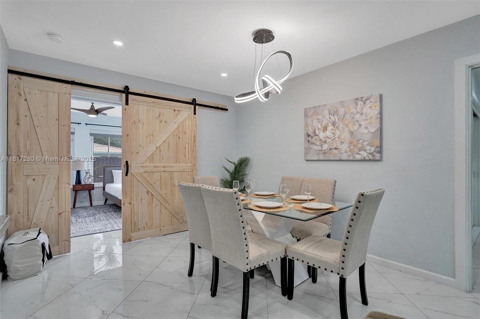 MARY-KNOLL - Residential