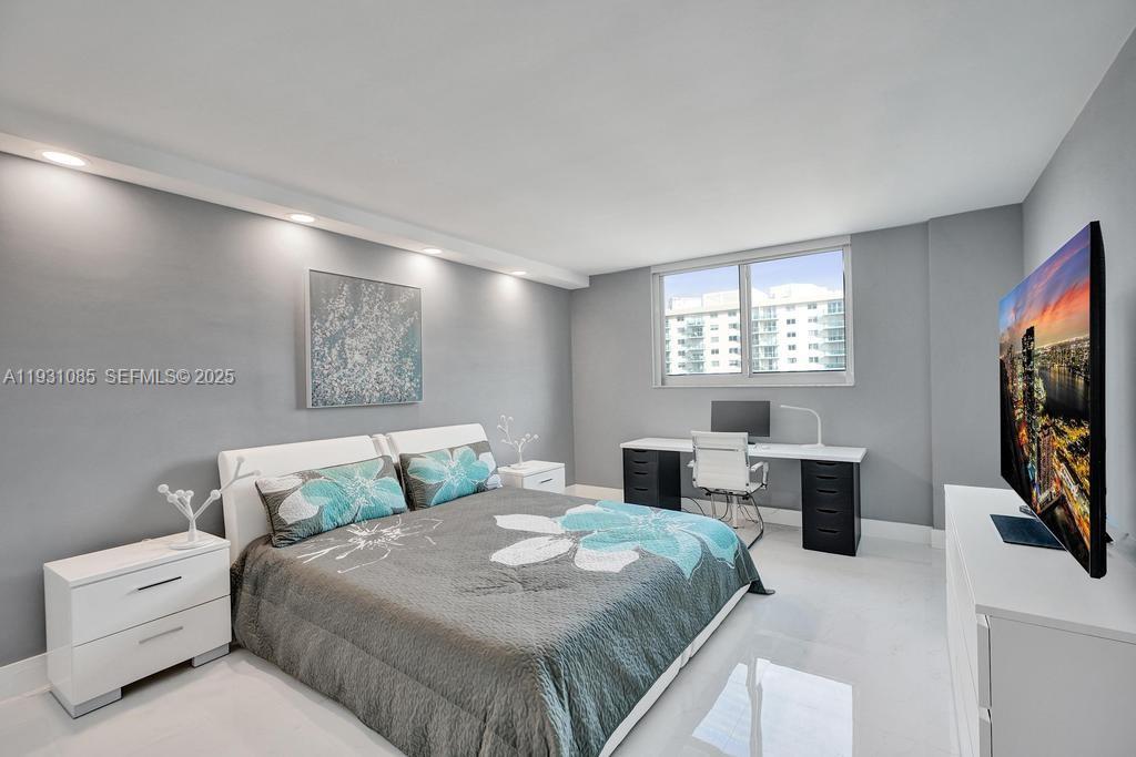 OCEANVIEW BUILDING B COND - Residential