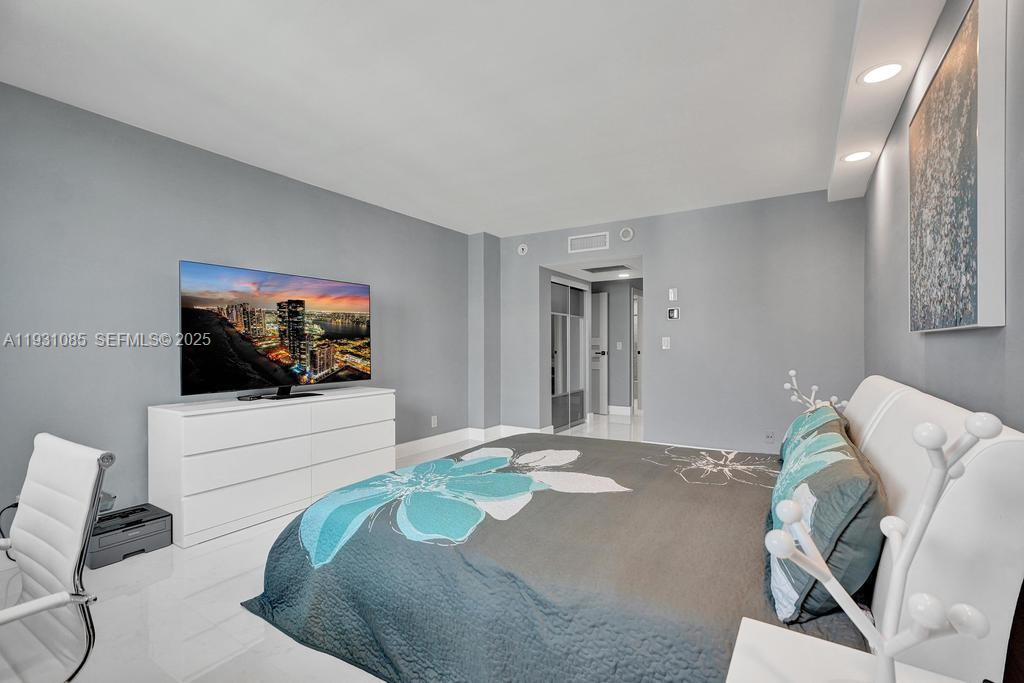 OCEANVIEW BUILDING B COND - Residential