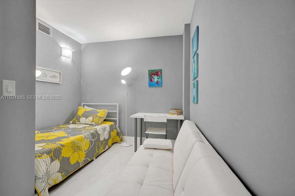 OCEANVIEW BUILDING B COND - Residential