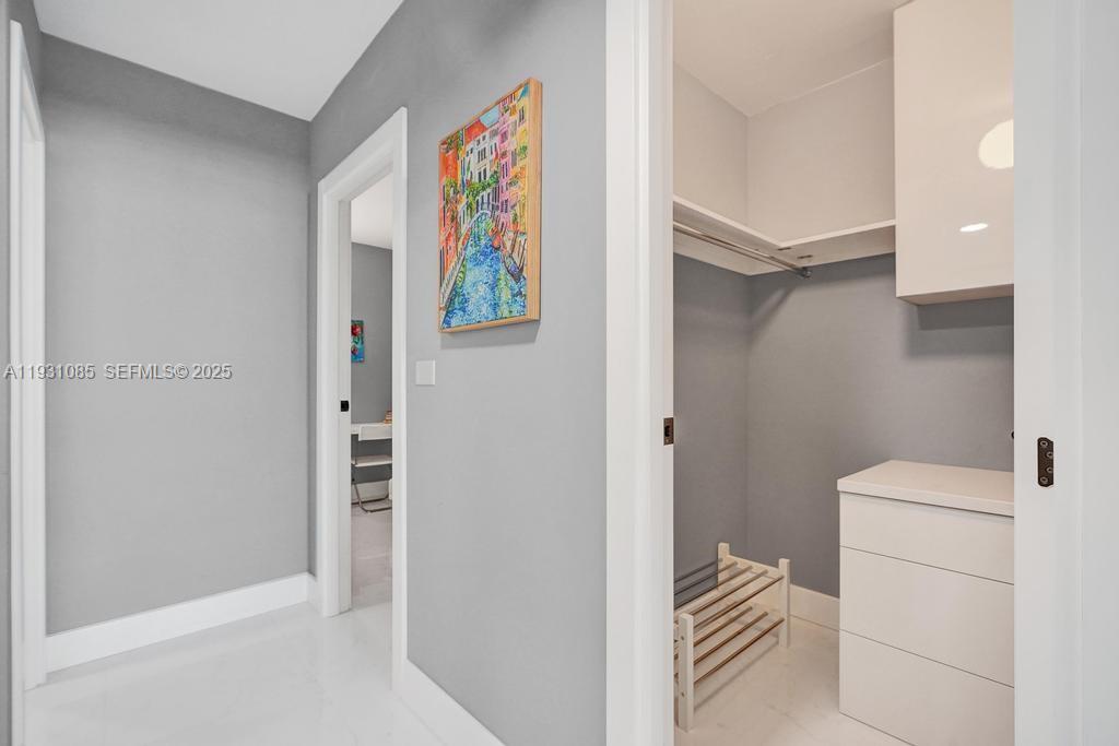 OCEANVIEW BUILDING B COND - Residential