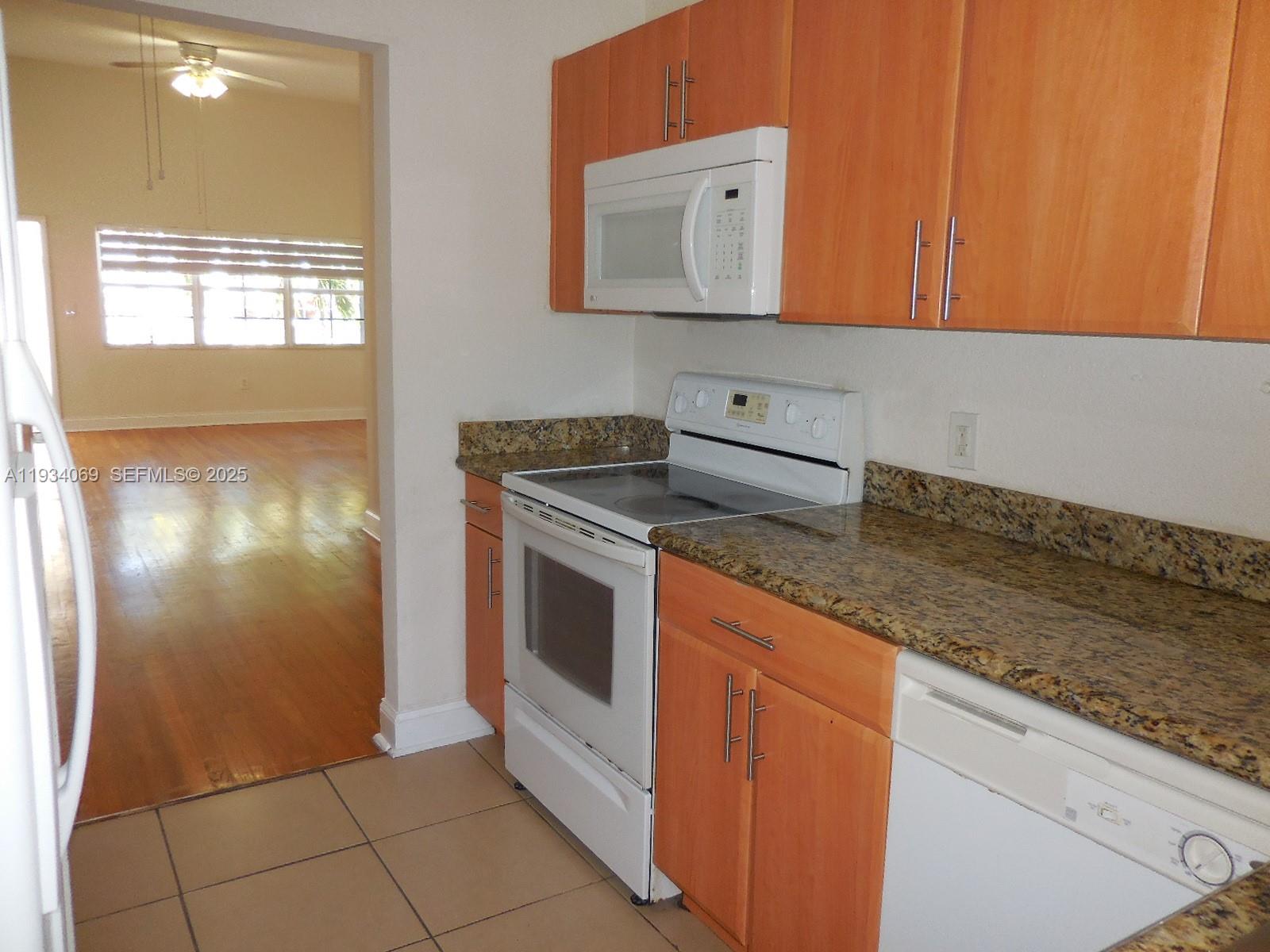 9725 Bay Harbor Ter 22