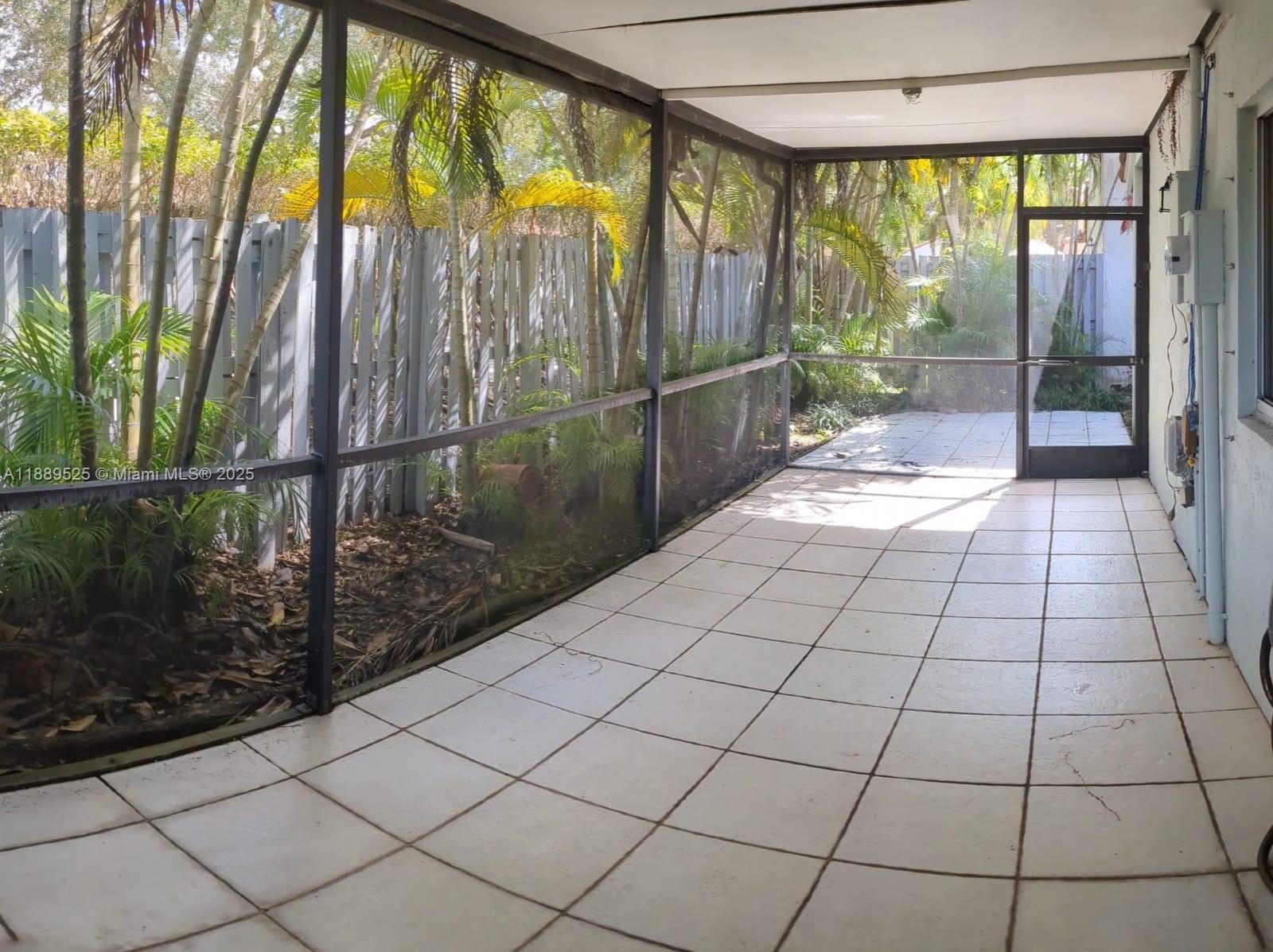 COUNTRY ISLES GARDEN HOME - Residential Lease