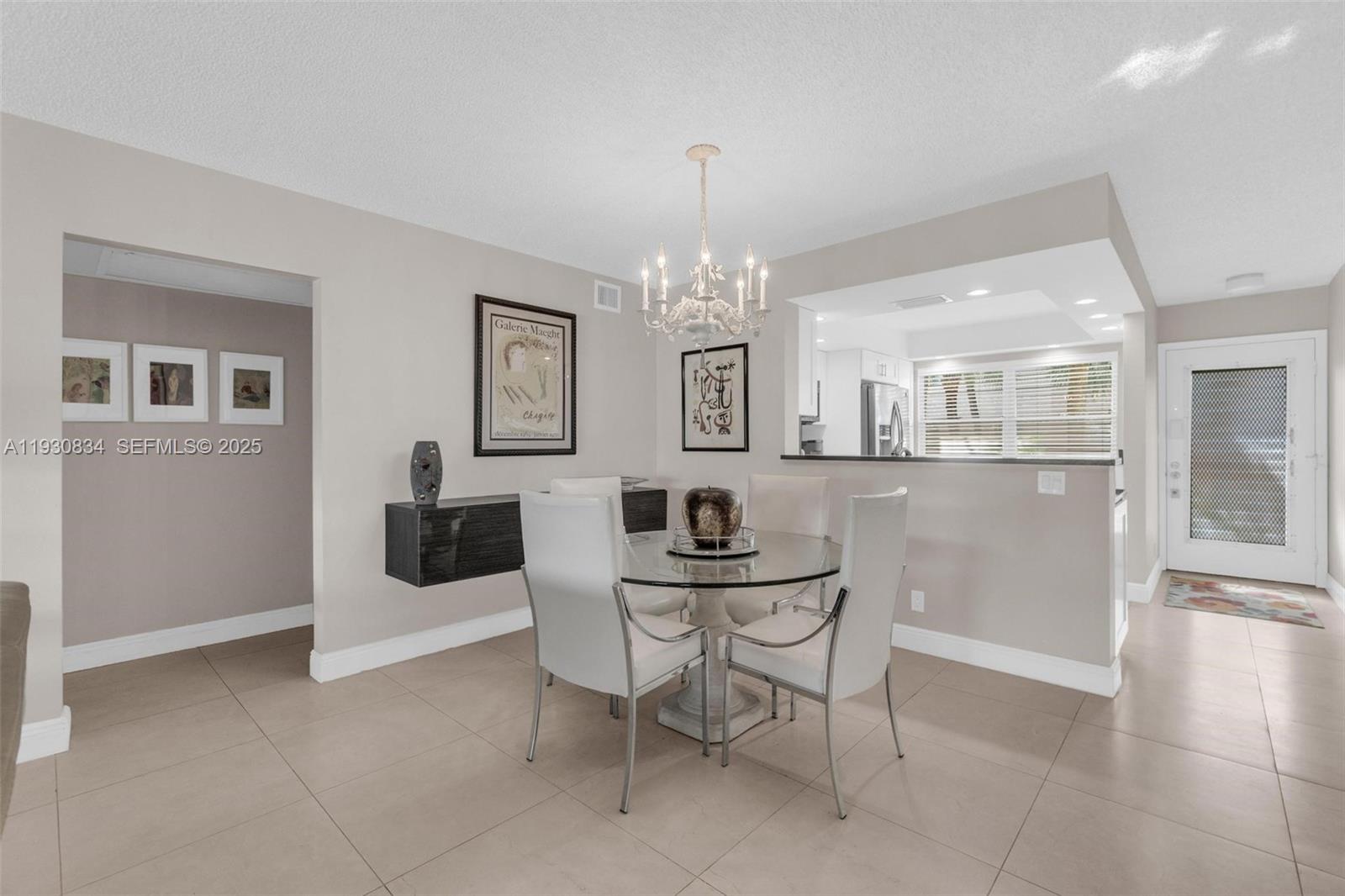 MARTINIQUE VILLAGE II C C - Residential