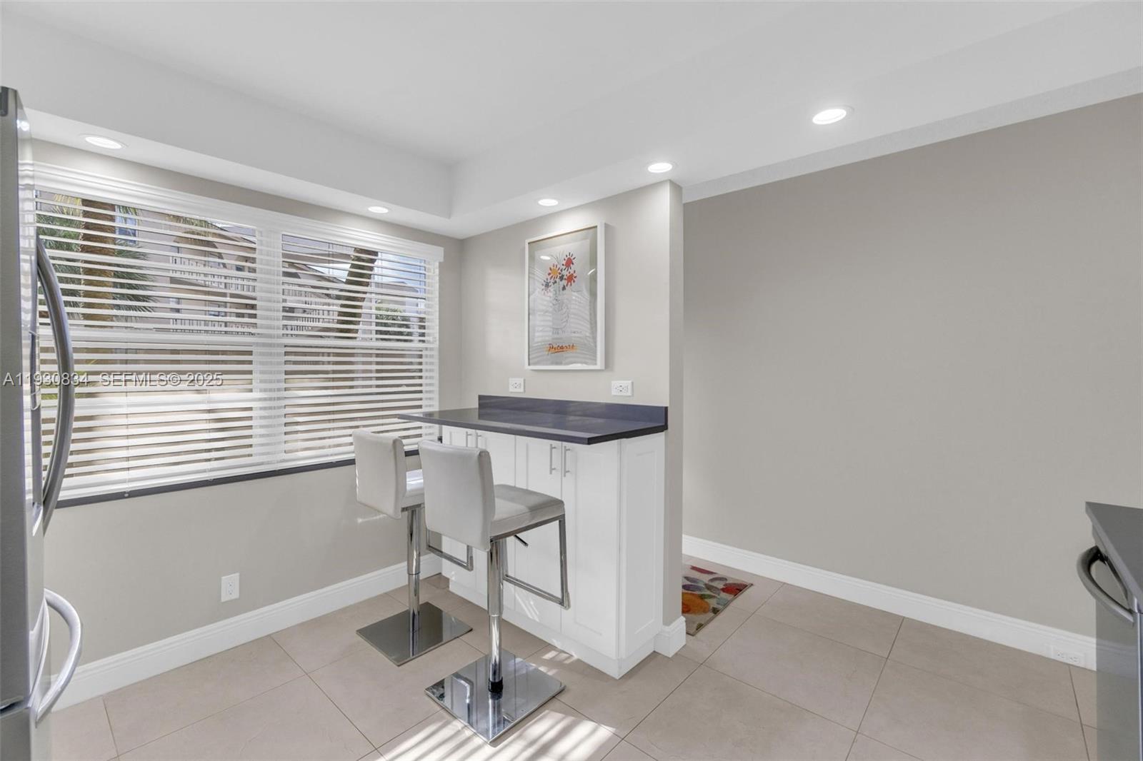 MARTINIQUE VILLAGE II C C - Residential