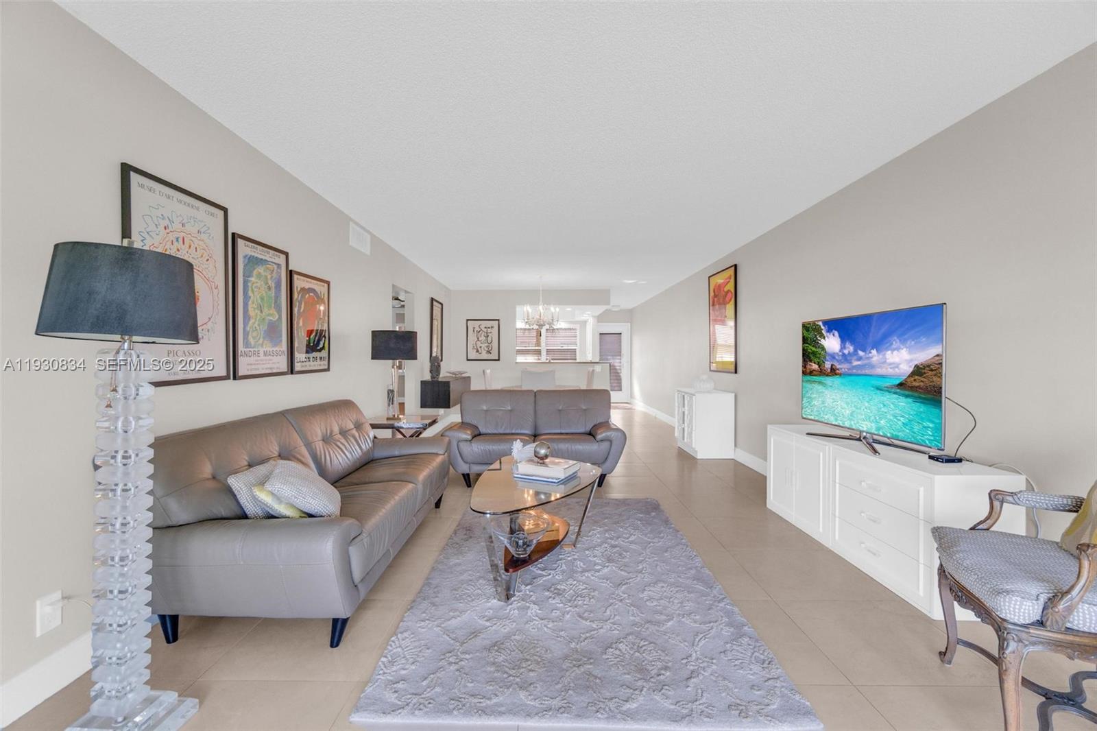 MARTINIQUE VILLAGE II C C - Residential