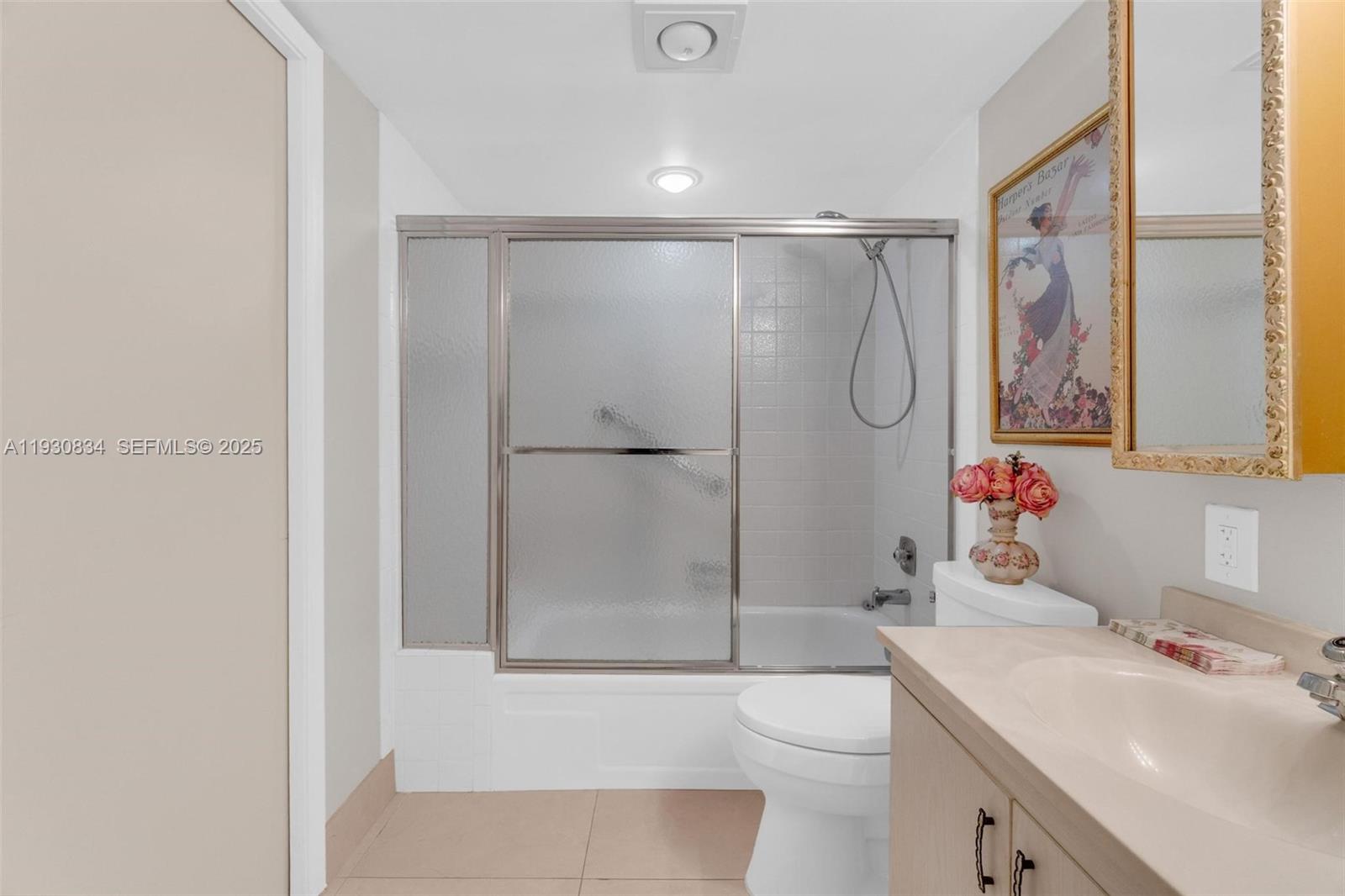 MARTINIQUE VILLAGE II C C - Residential