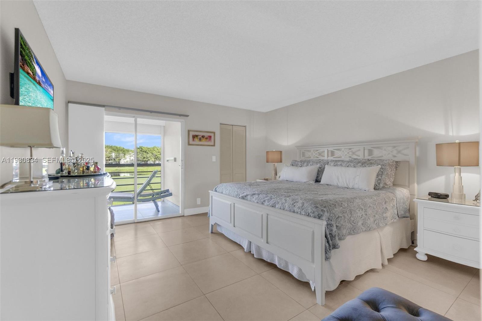 MARTINIQUE VILLAGE II C C - Residential