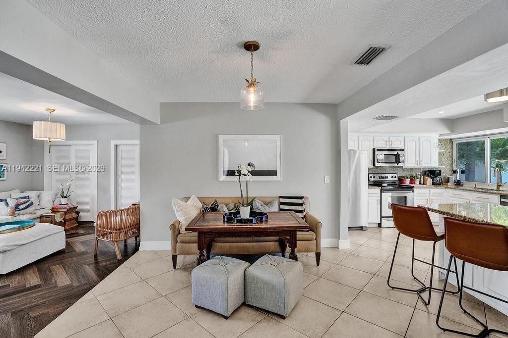 IMPERIAL POINT 5 SEC - Residential