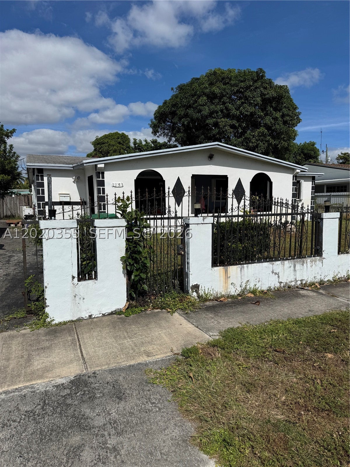1251 NW 190th St