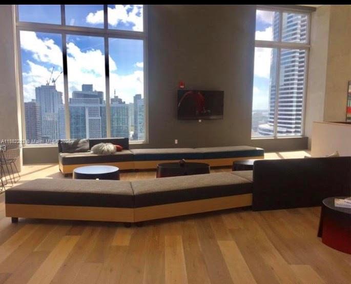 CENTRO CONDO - Residential Lease