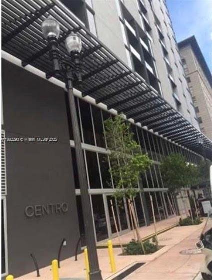CENTRO CONDO - Residential Lease