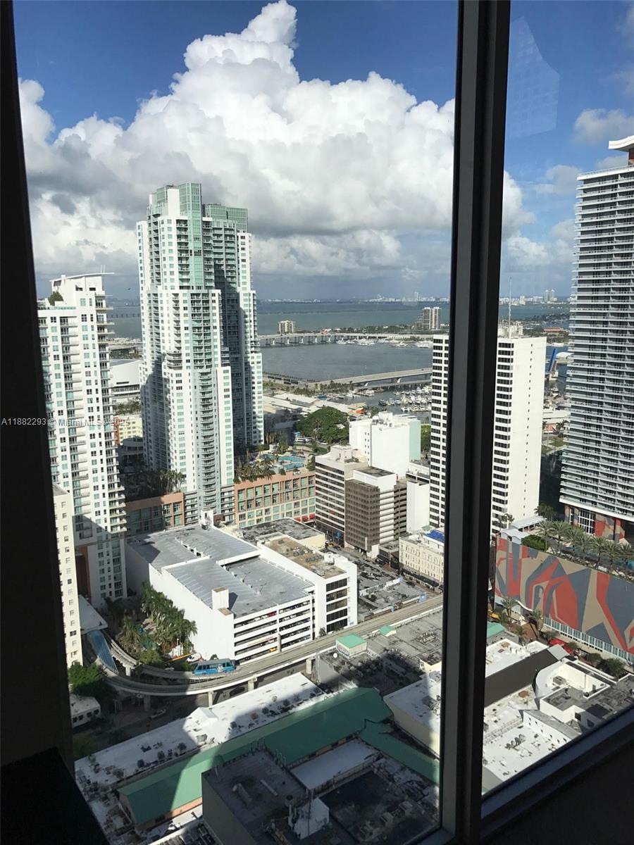 CENTRO CONDO - Residential Lease