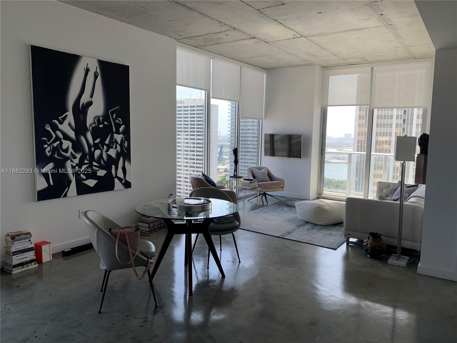 CENTRO CONDO - Residential Lease
