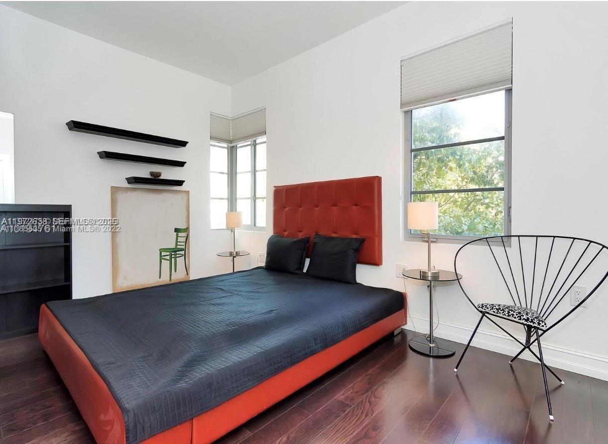 ELEVEN CONDO - Residential Lease