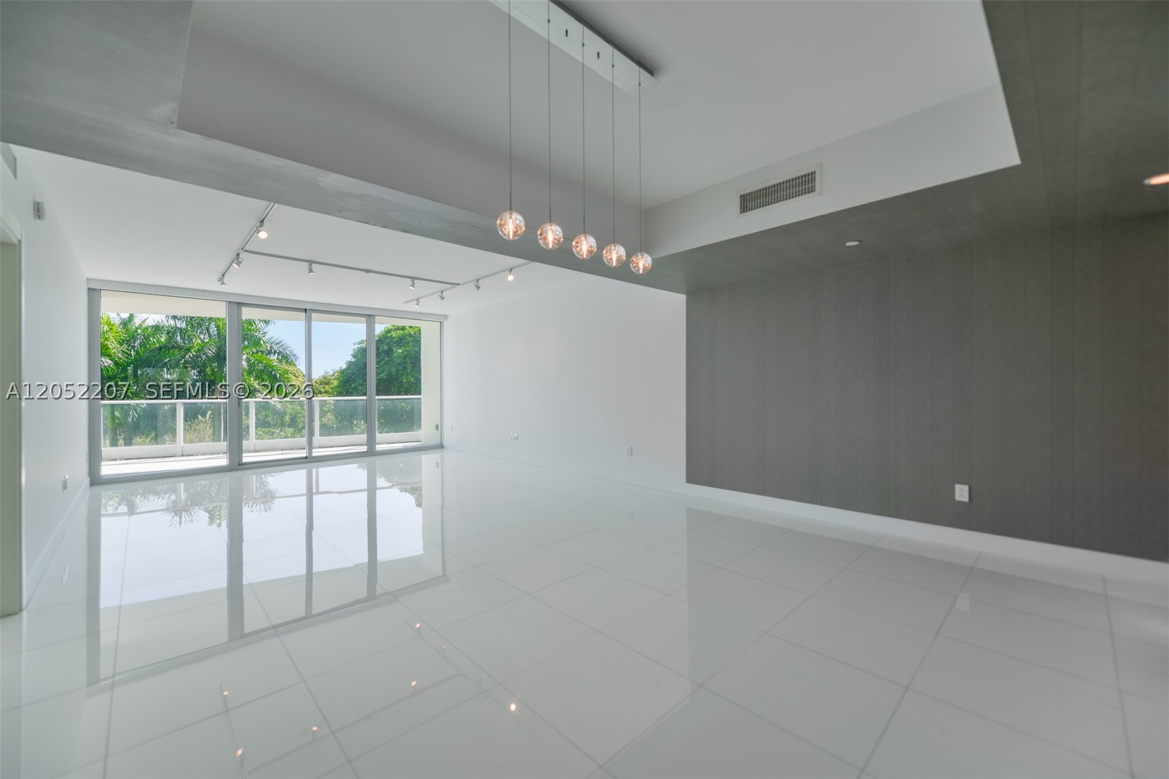 2627 S Bayshore Dr 604