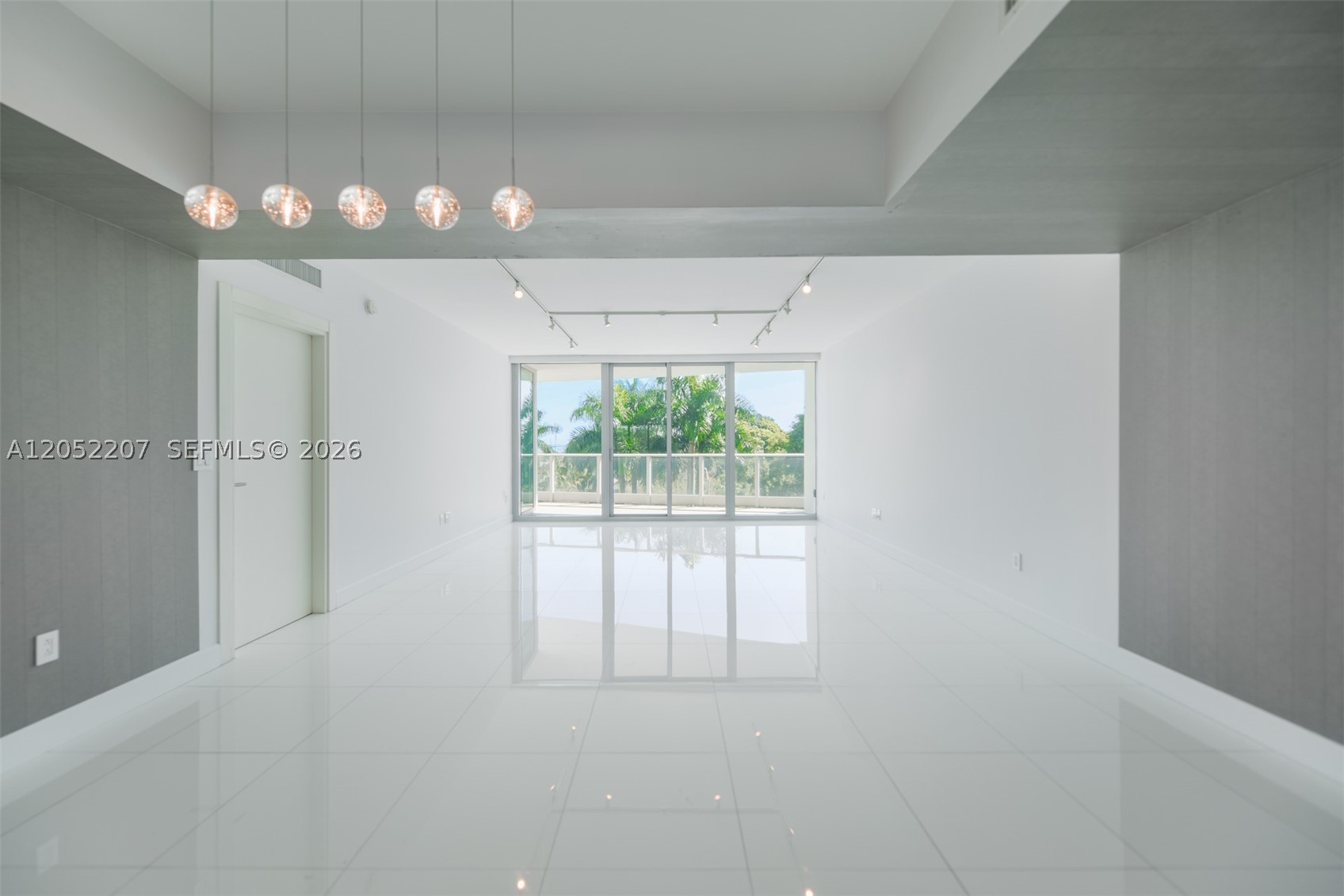 2627 S Bayshore Dr 604