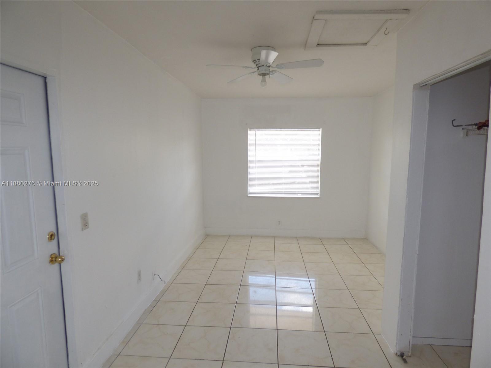 ACADEMY AWARD SEC 4 REPLA - Residential Lease