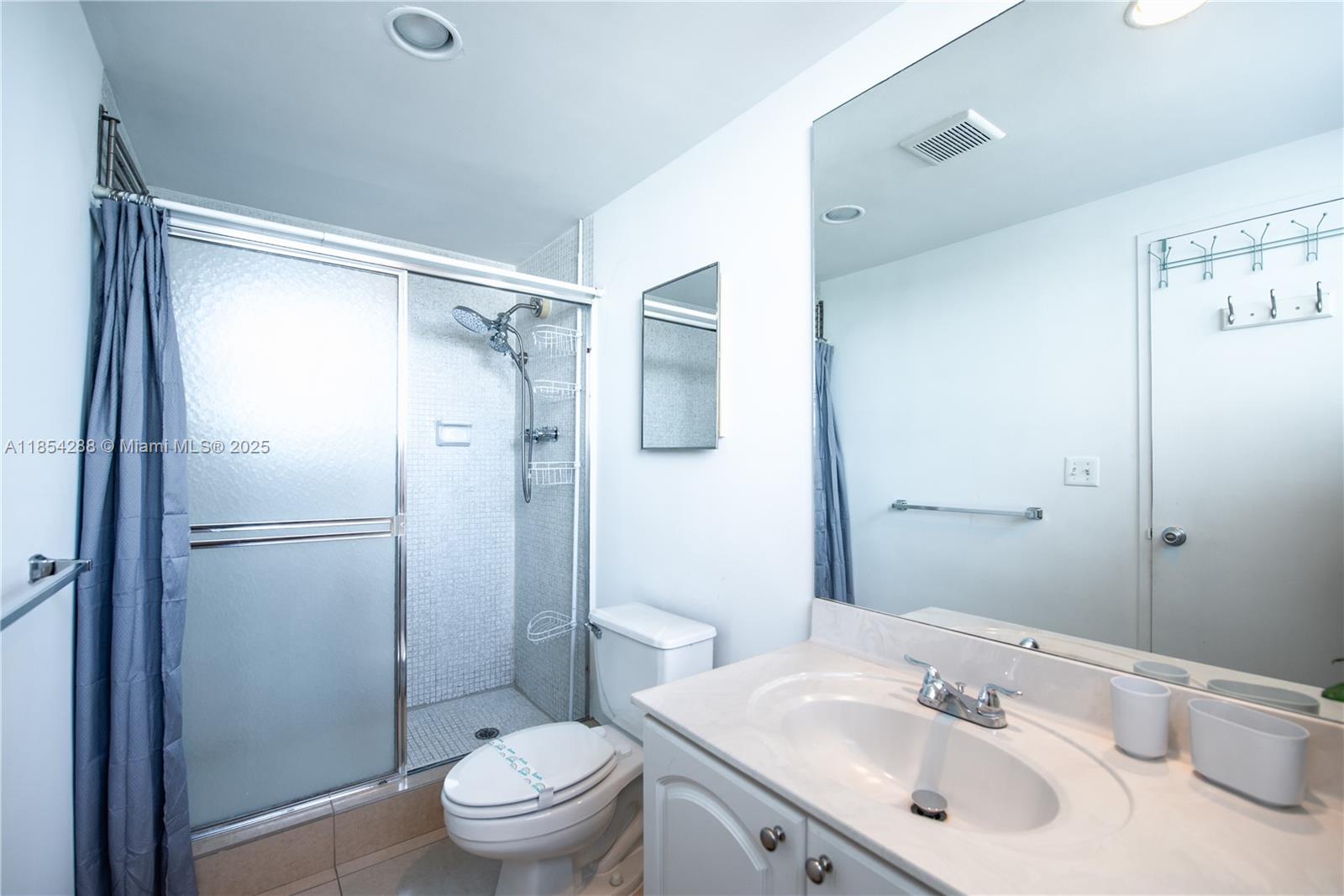 TIDES ON HOLLYWOOD BEACH - Residential Lease