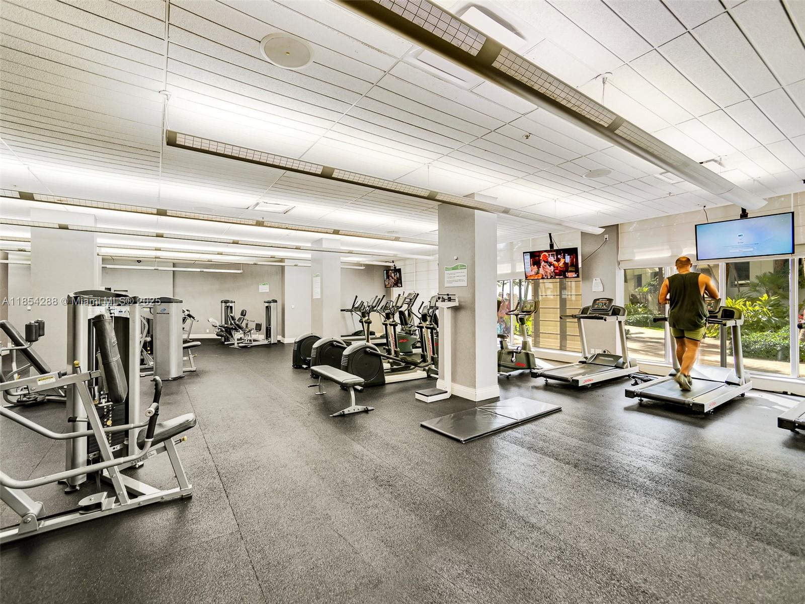 TIDES ON HOLLYWOOD BEACH - Residential Lease