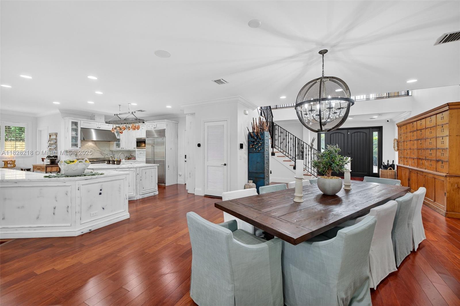 RIO VISTA ISLES - Residential