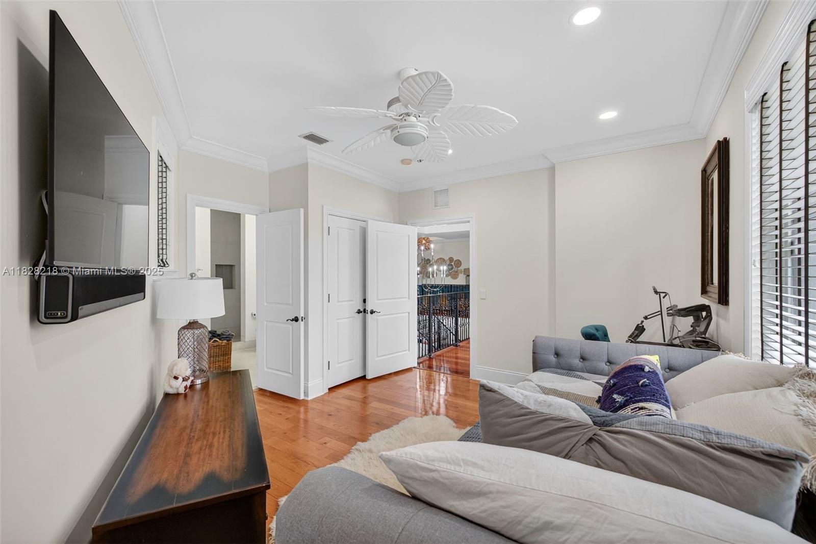 RIO VISTA ISLES - Residential