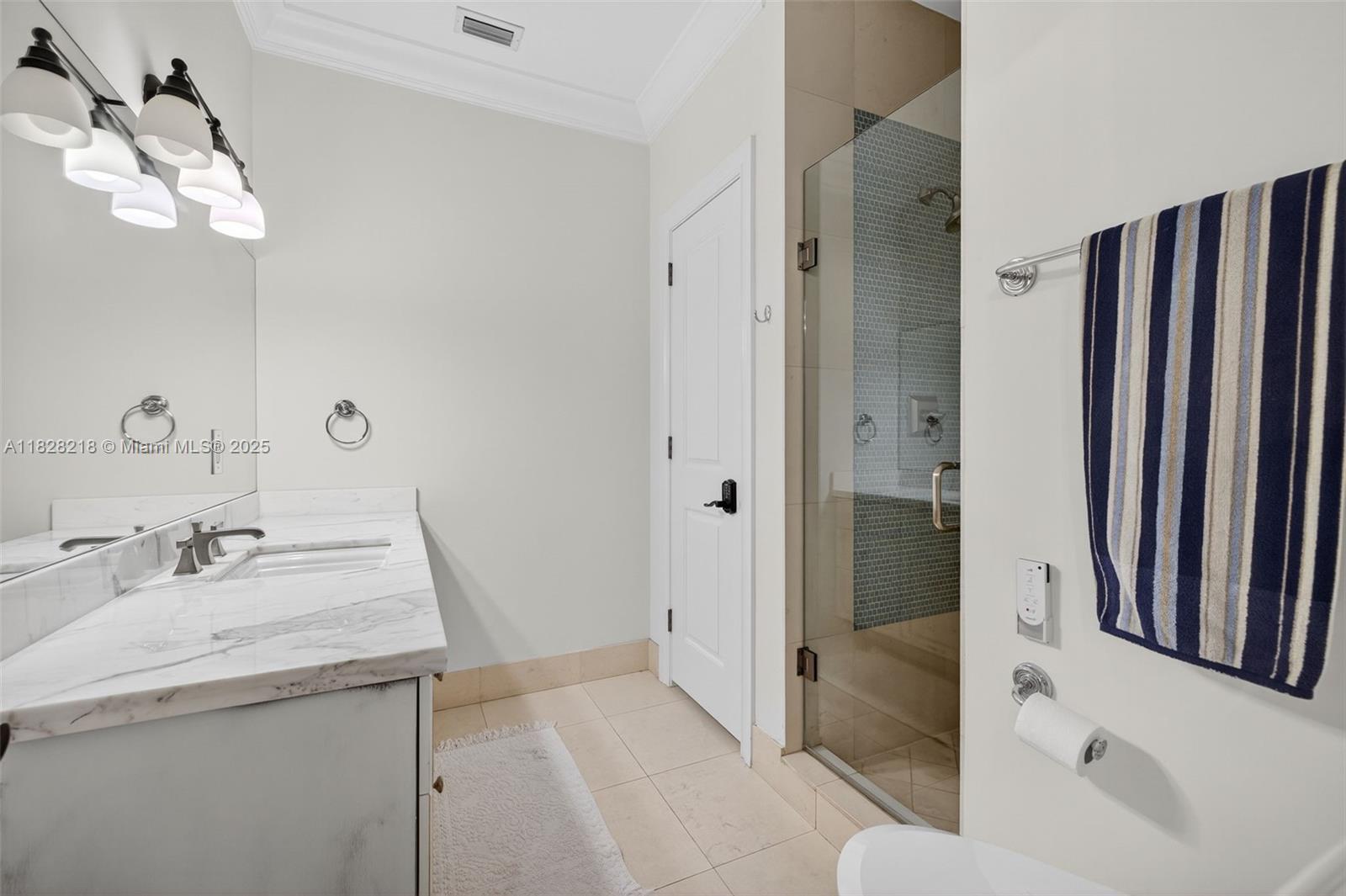 RIO VISTA ISLES - Residential