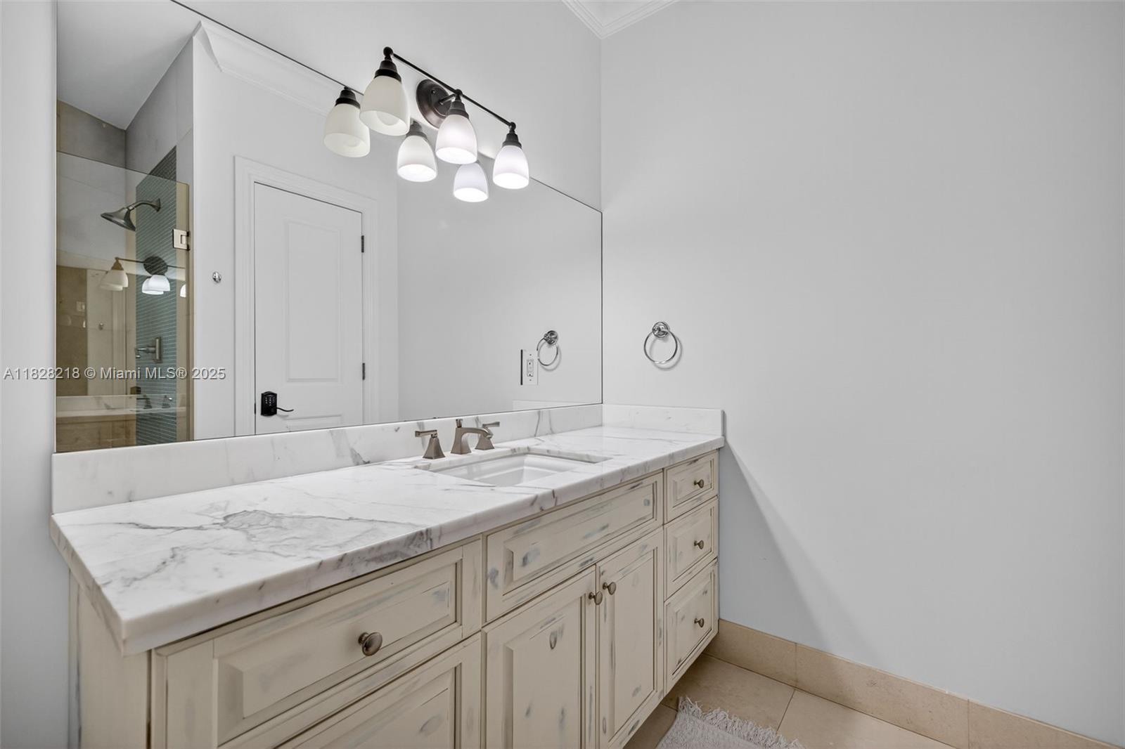 RIO VISTA ISLES - Residential