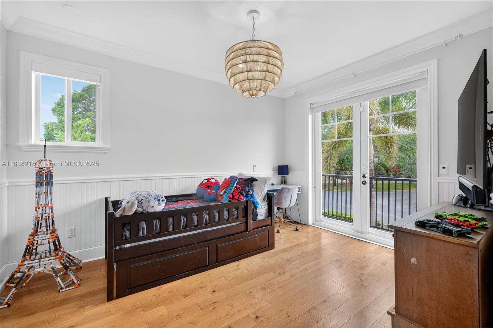 RIO VISTA ISLES - Residential