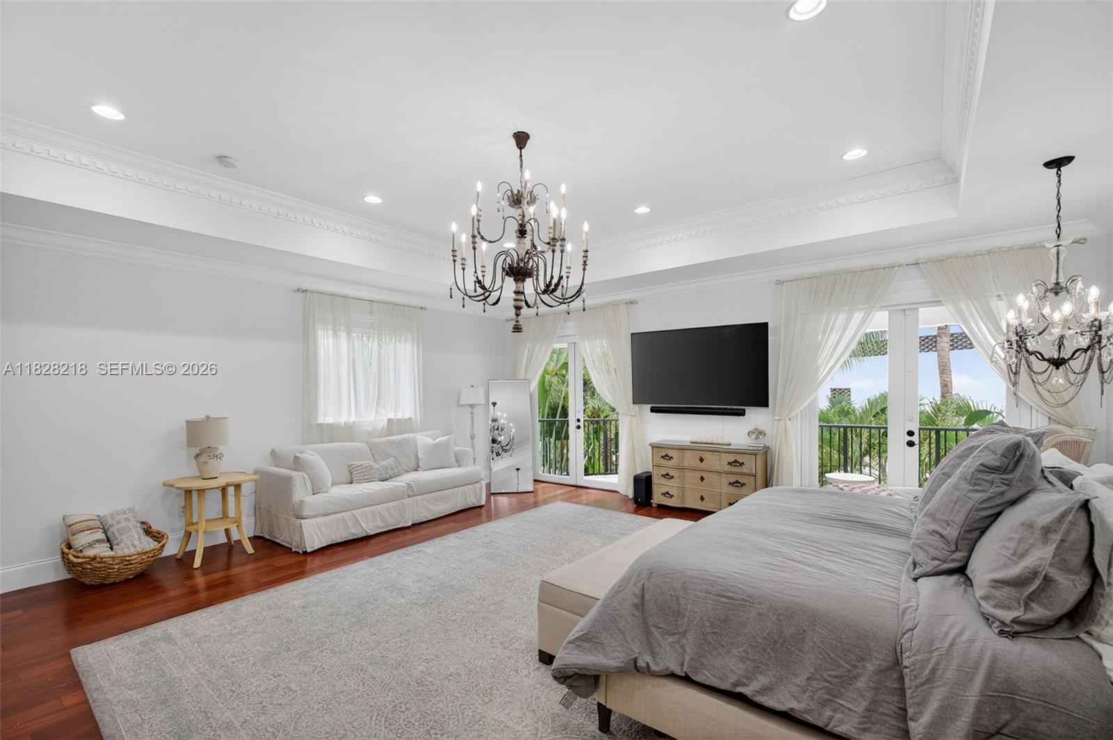 RIO VISTA ISLES - Residential