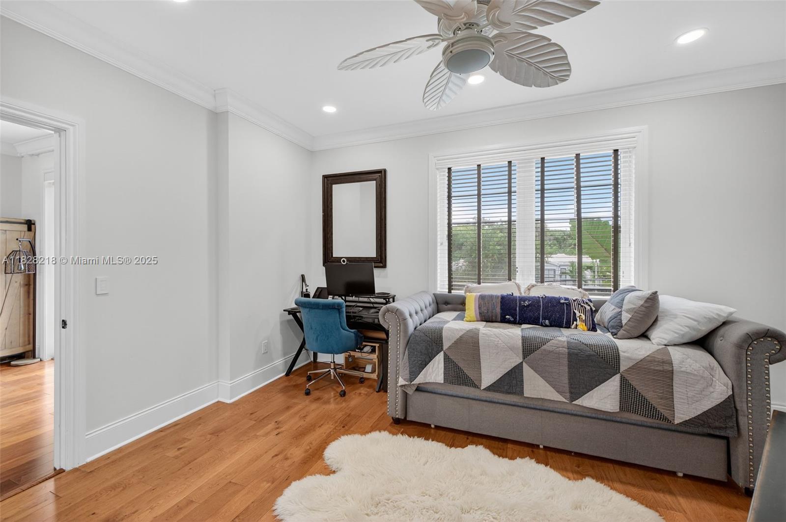 RIO VISTA ISLES - Residential