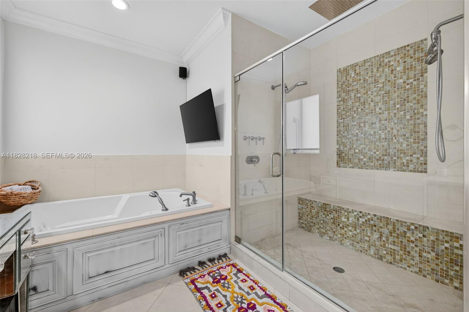 RIO VISTA ISLES - Residential