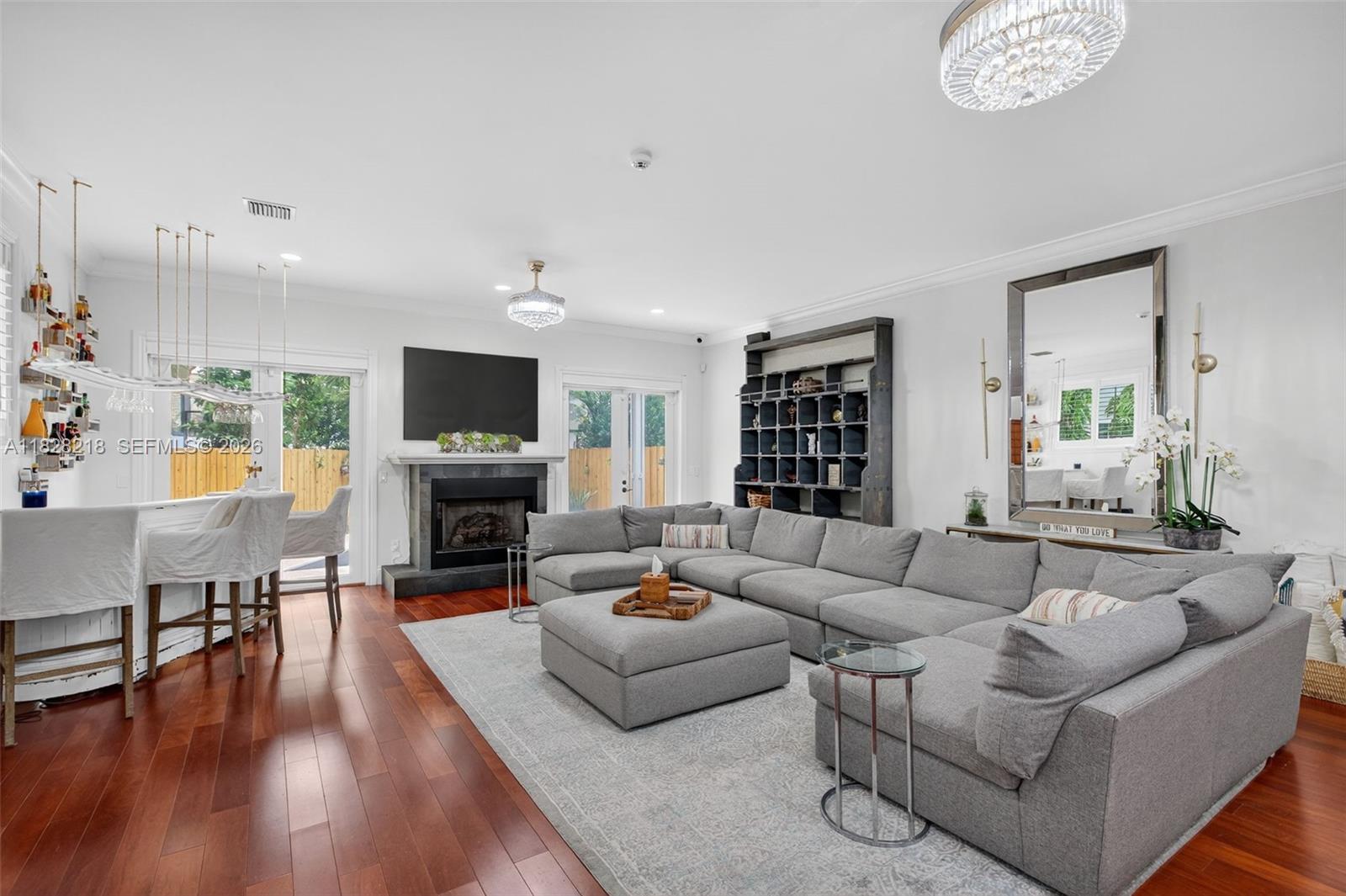 RIO VISTA ISLES - Residential