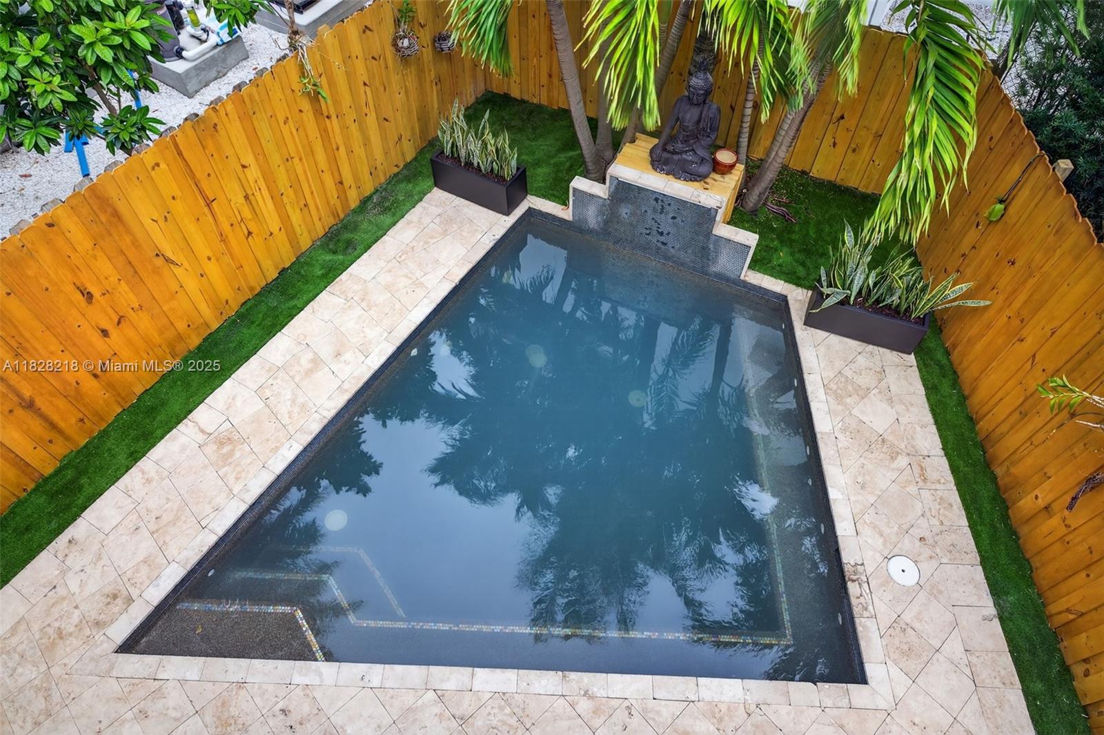 RIO VISTA ISLES - Residential