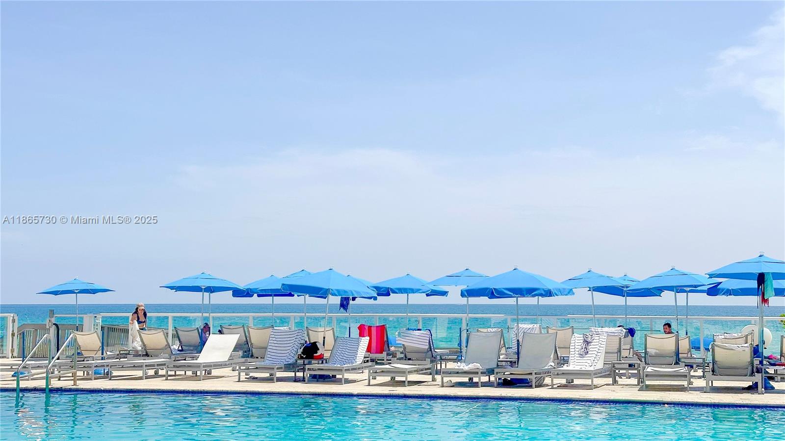 THE AVENTURA BEACH CLUB C - Residential