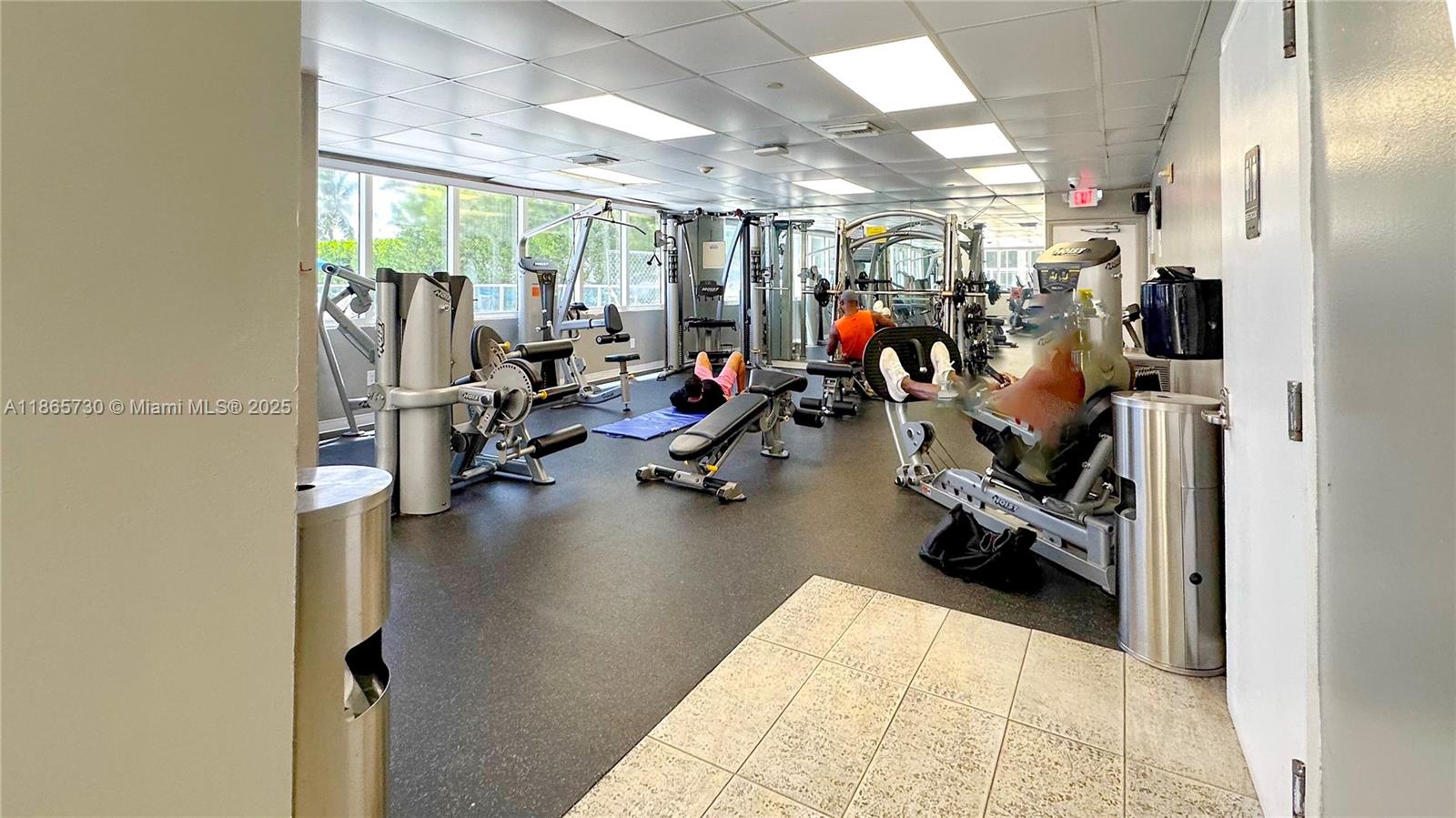 THE AVENTURA BEACH CLUB C - Residential