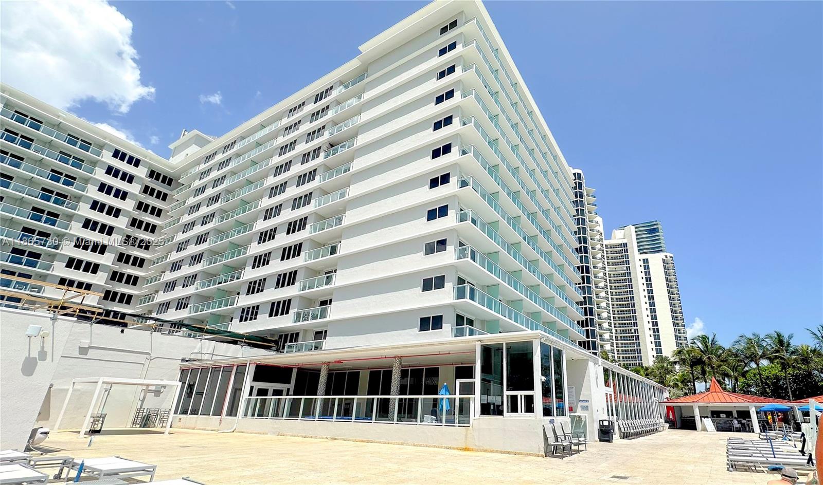 THE AVENTURA BEACH CLUB C - Residential