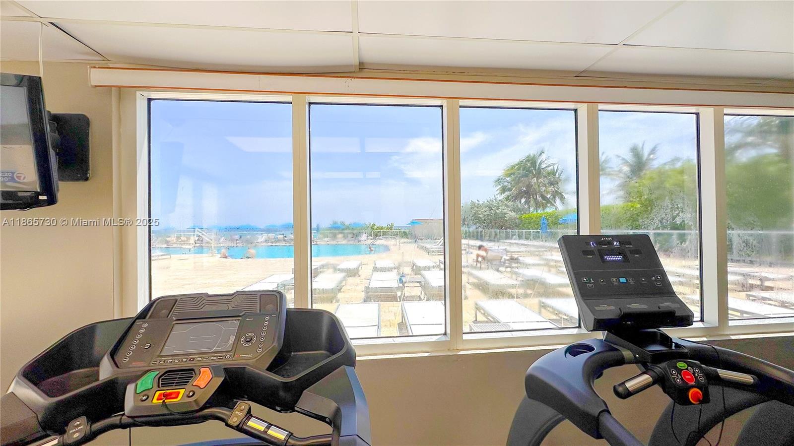 THE AVENTURA BEACH CLUB C - Residential