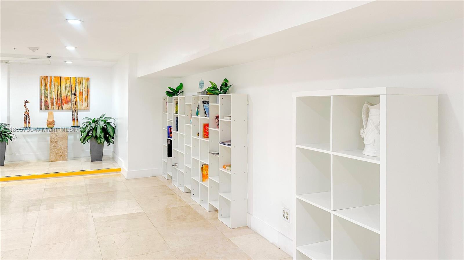 THE AVENTURA BEACH CLUB C - Residential