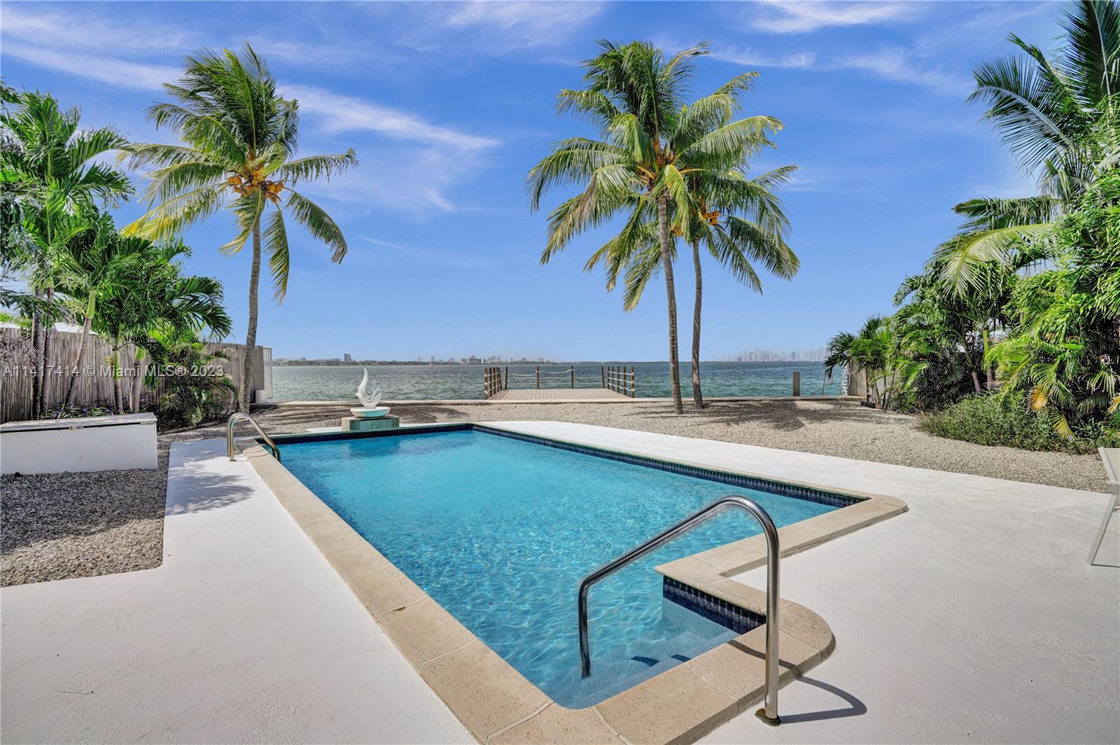 ISLE OF NORMANDY MIAMI VI - Residential