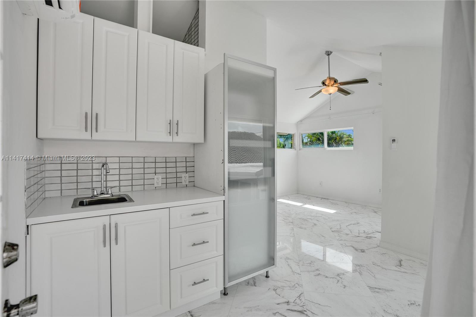 ISLE OF NORMANDY MIAMI VI - Residential