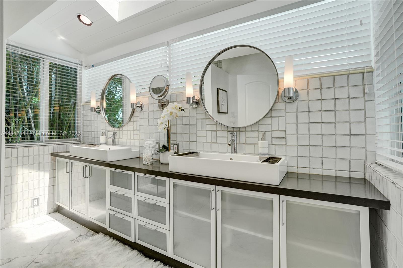 ISLE OF NORMANDY MIAMI VI - Residential