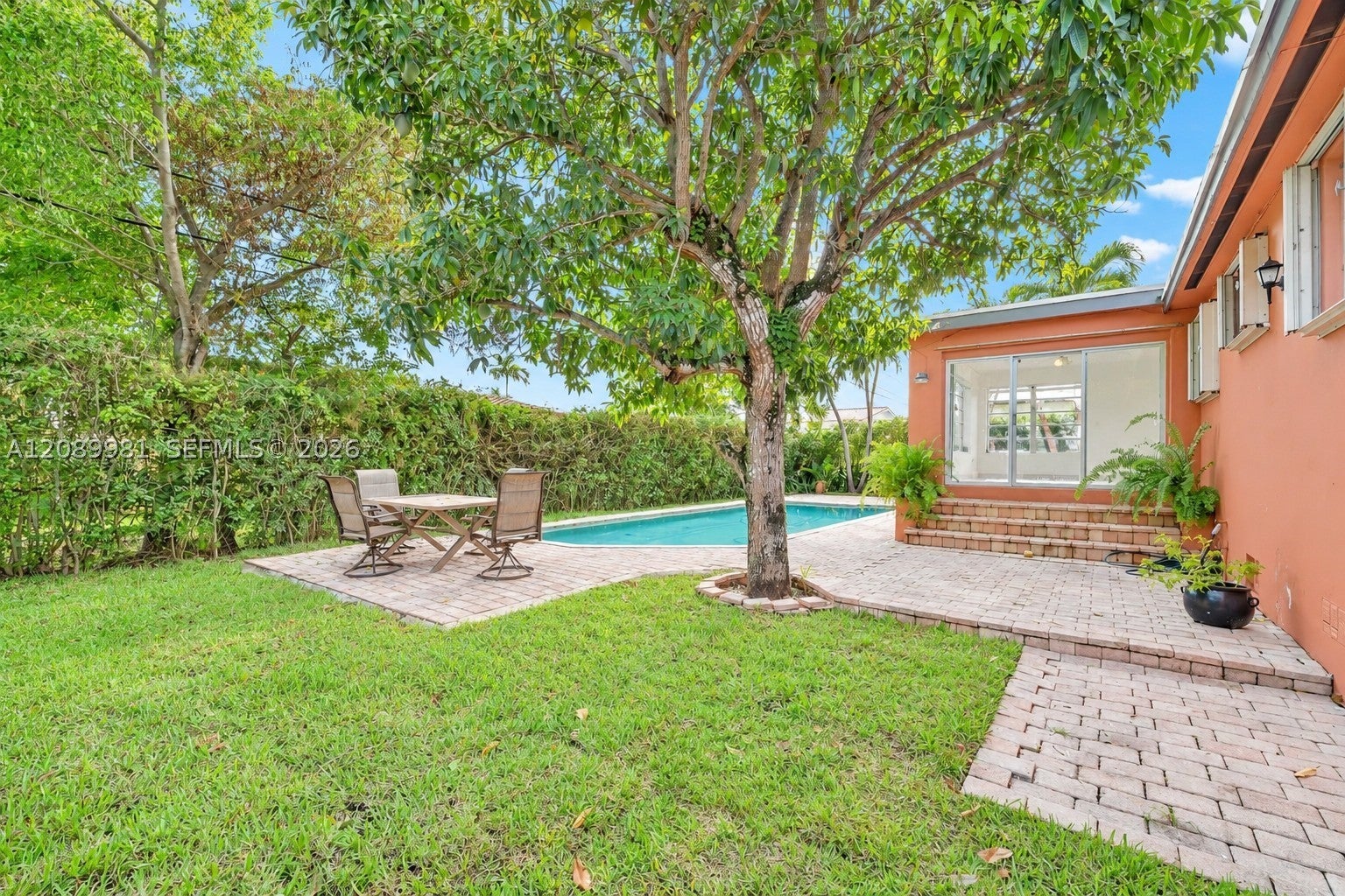 7970 SW 17th St, Miami, FL, 33155/$795,000 1 7970 SW 17th St
