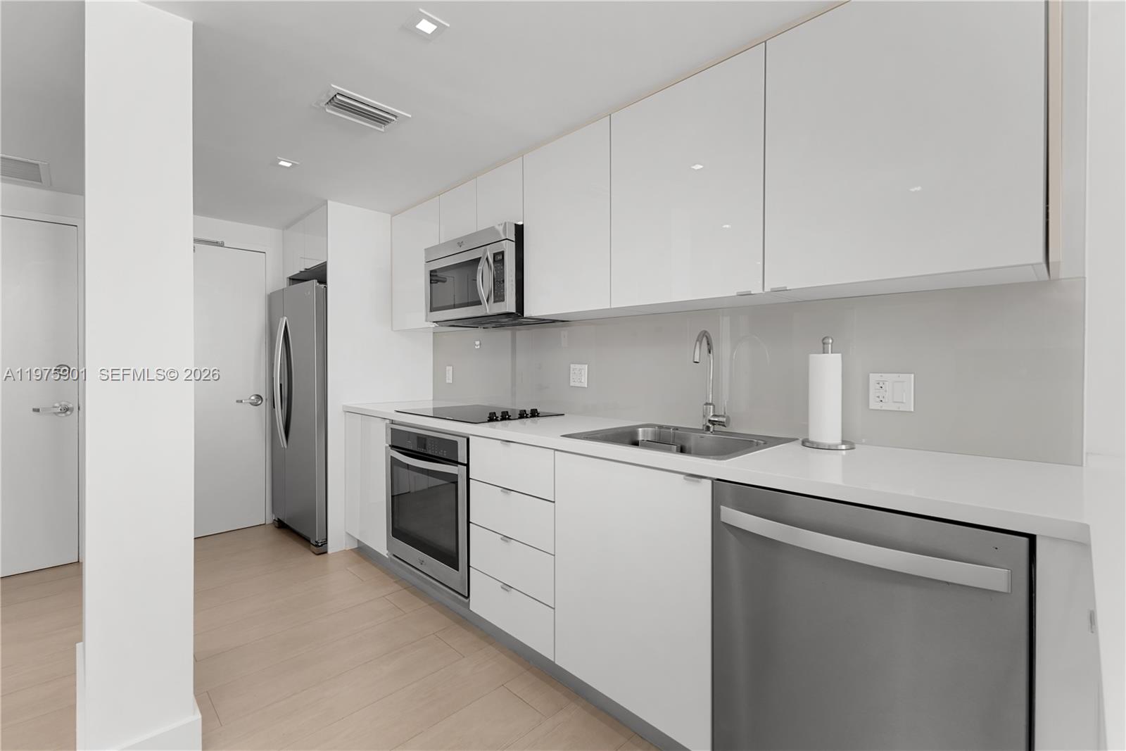 MIRADOR 1000 CONDO - Residential Lease