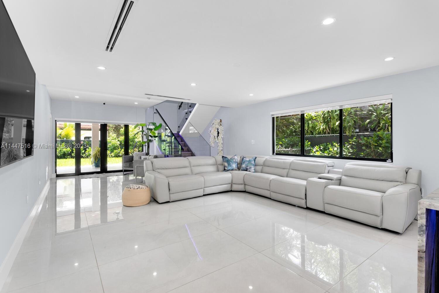 DE GARMO-ROBERTS TRACT - Residential