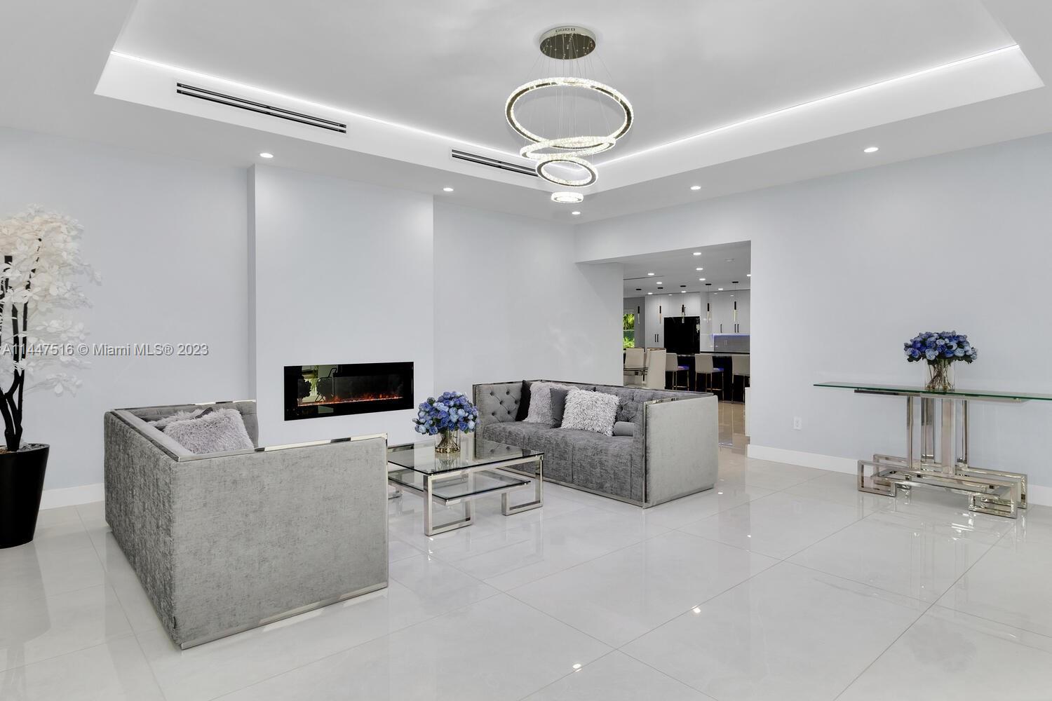 DE GARMO-ROBERTS TRACT - Residential