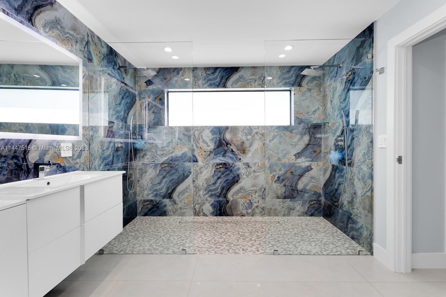 DE GARMO-ROBERTS TRACT - Residential