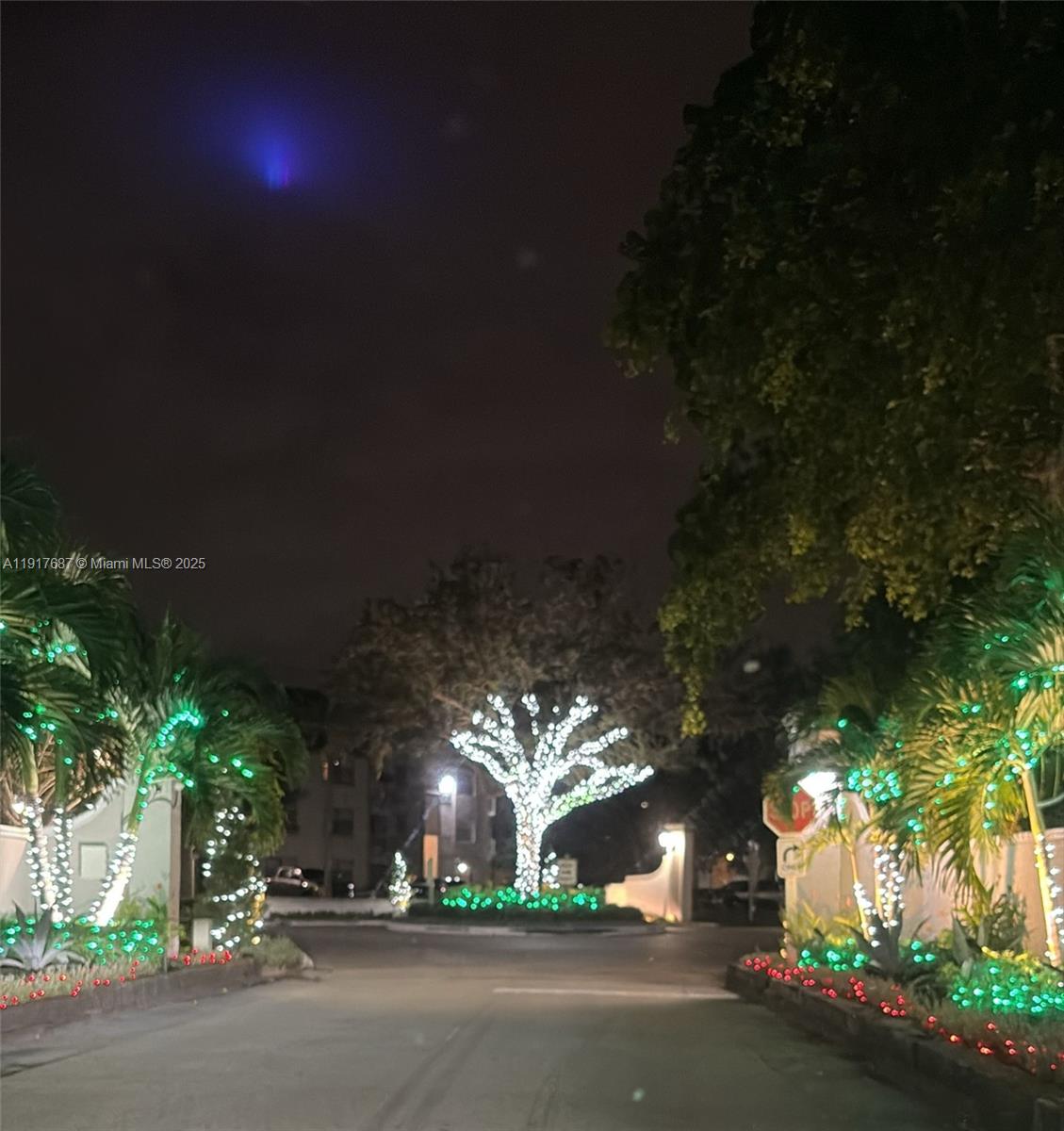 EMERALD POINTE - Residential