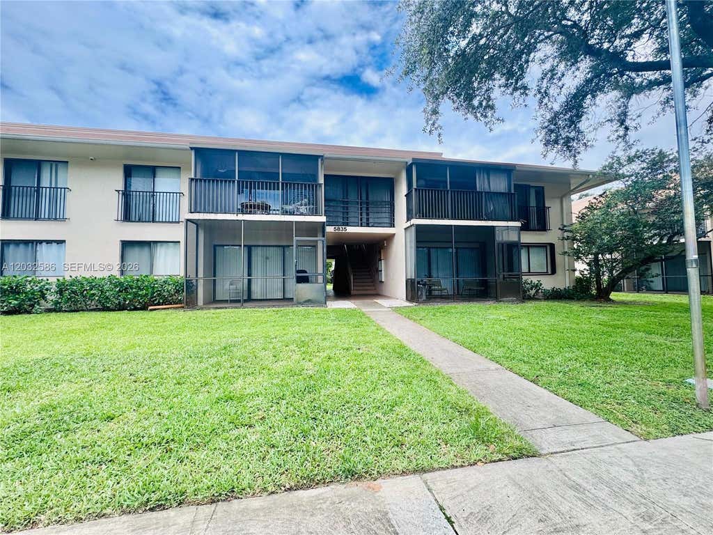 Photo of 5835 Washington St #52, Hollywood, FL 33023 (MLS # A12032586)